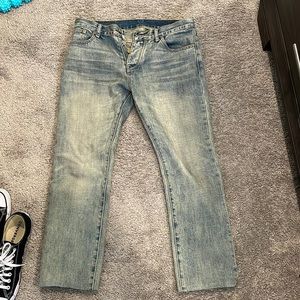 Mnml jeans size 33 length is 31”